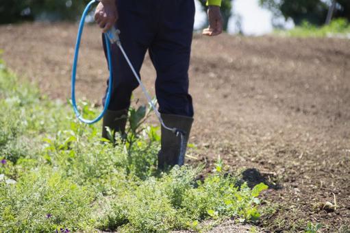 除草剤散布 除草剤散布